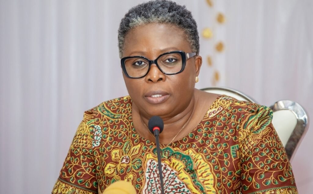 La ministre Yawa Kouigan lance des Journées santé pour les professionnels des médias. Améliorez votre bien-être au travail.