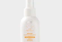 Rafraîchissez votre peau avec la brume -SUN PROTECT ARVEA en vente au Togo. Un soin parfait après la plage et pour toute la journée.