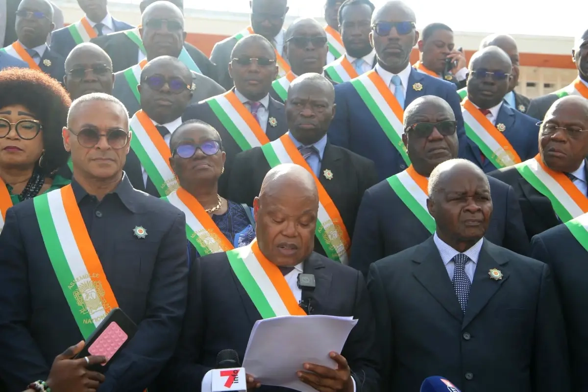 En Côte d’Ivoire, les députés de l’opposition boycottent la rentrée parlementaire pour dénoncer la conduite du processus électoral.