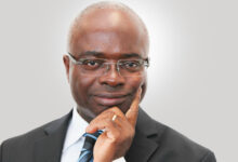Kossi Tenou nommé ministre délégué au Commerce et au Contrôle qualité pour renforcer la régulation et la compétitivité au Togo.