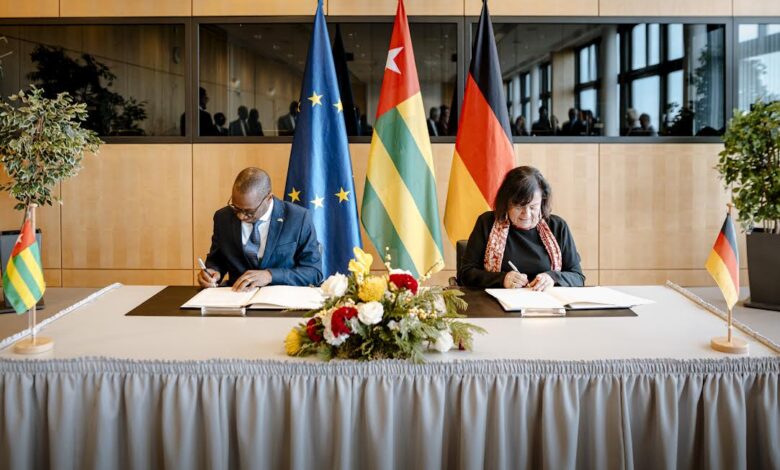 Les négociations Togo-Allemagne ont abouti à 50 millions d’euros pour le développement. Découvrez les nouvelles initiatives.