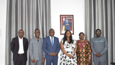 Le ministre Tessi a échangé sur le renforcement du partenariat sanitaire avec la Banque mondiale et l’Ambassade des États-Unis à Lomé.