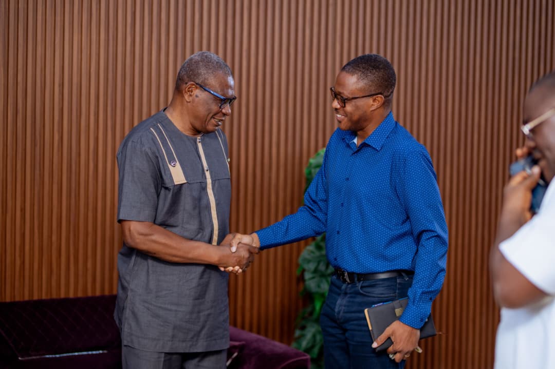 À l'approche de la 20e FIL, le soutien du Maire du Golfe 2 est essentiel pour le CETEF Togo 2000 dans les préparatifs.