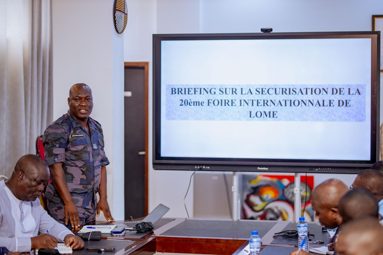 À l'occasion de FIL 2025, les forces de l'ordre s'engagent pour une sécurité optimale. Découvrez les mesures prévues.