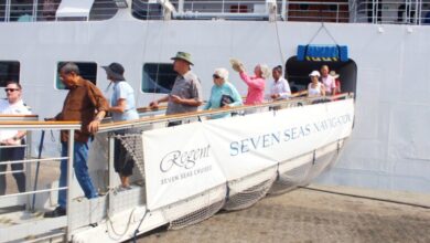 Le Port de Lomé a reçu 557 croisiéristes à bord du Seven Seas Navigator. Explorez les traditions de Togo et ses sites emblématiques.