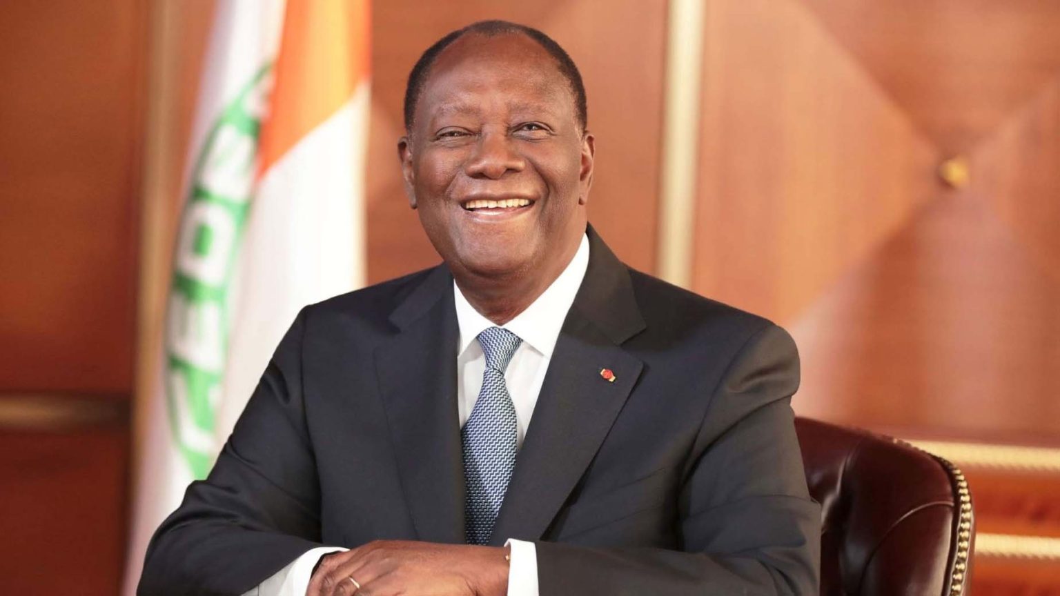 Le Conseil constitutionnel confirme la réélection d'Alassane Ouattara avec 89,77 % des voix lors des élections de 2025.