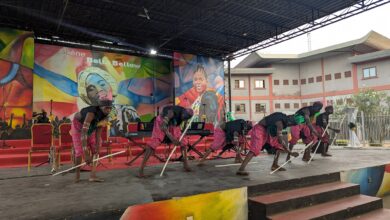 La Chorale Avenir de l’Université de Lomé chante pour la planète : un concert artistique pour sensibiliser à la bonne gouvernance.