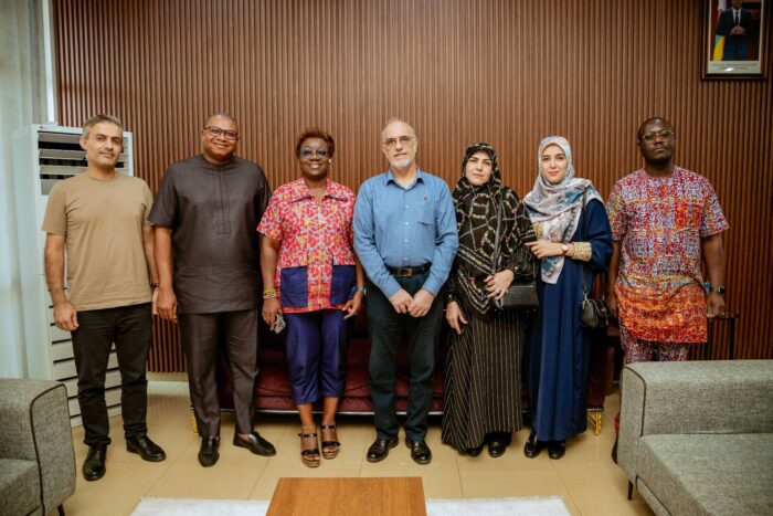 L’Ambassadeur d’Iran en visite à la 20ᵉ Foire Internationale de Lomé : un pas vers de nouvelles opportunités économiques.