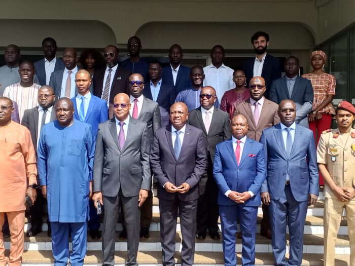 Le séminaire à Lomé du Conseil de l’Entente aborde des stratégies cruciales pour la lutte contre l’extrémisme violent en région.