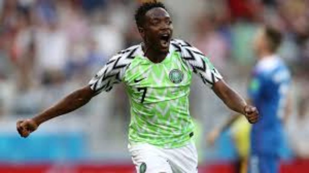 Ahmed Musa annonce sa retraite internationale après 15 ans avec les Super Eagles. Découvrez son parcours exceptionnel.