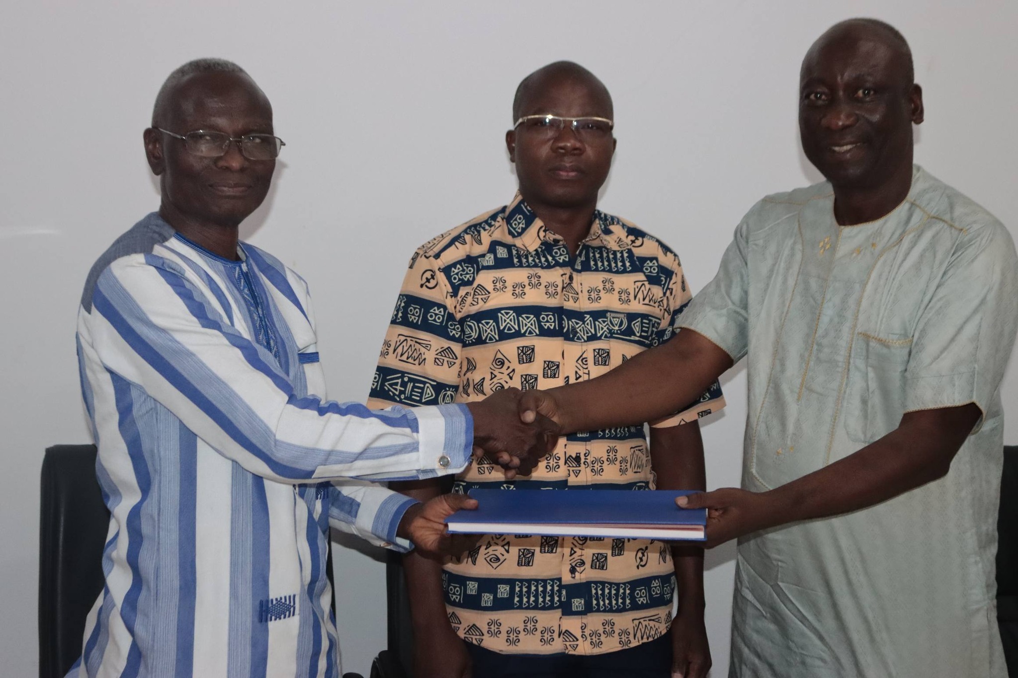 Le Professeur Atti Tchabi prend la direction du CePRODuC à l’Université de Kara, succédant au Professeur Sanda Komlan.