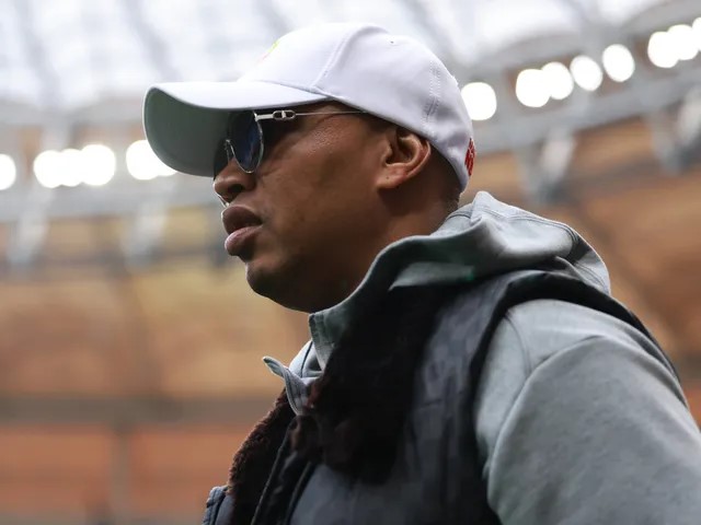 La FSF répond à El Hadji Diouf sur ses critiques concernant les terrains et la gouvernance du football sénégalais.