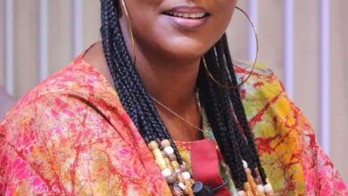 Youssou Ndour exprime sa tristesse suite au décès d’Halima Gadji. Découvrez son hommage émouvant sur Facebook.