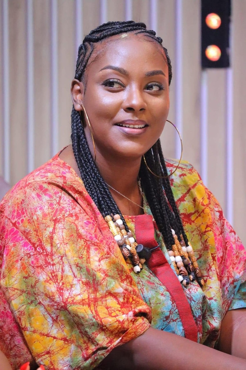 Youssou Ndour exprime sa tristesse suite au décès d’Halima Gadji. Découvrez son hommage émouvant sur Facebook.