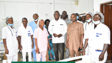  À peine nommé à la tête du ministère de la Santé, Jean-Marie Koffi Ewonoule TESSI a entamé une tournée nationale pour aller à la rencontre du personnel de santé et constater sur le terrain les réalités du système sanitaire togolais.