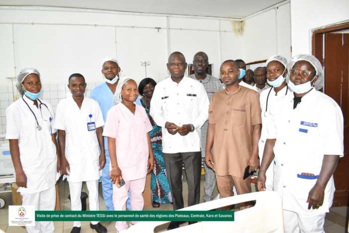 À peine nommé à la tête du ministère de la Santé, Jean-Marie Koffi Ewonoule TESSI a entamé une tournée nationale pour aller à la rencontre du personnel de santé et constater sur le terrain les réalités du système sanitaire togolais.
