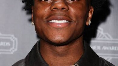 Le ministre des Affaires étrangères du Ghana célèbre IShowSpeed, le nouveau détenteur d'un passeport ghanéen, pour son rôle d'ambassadeur.