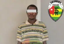 La police a interpellé un repris de justice pour vol de motocyclette à Lomé. Découvrez les détails de cette affaire.