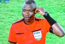La CAF blanchit l’arbitre congolais Jean-Jacques Ndala après des semaines de controverses concernant la finale de la CAN 2025.