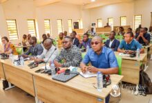 L'Université de Lomé accueille un atelier sur la gestion des pneus usés, réunissant experts et acteurs pour discuter des responsabilités.
