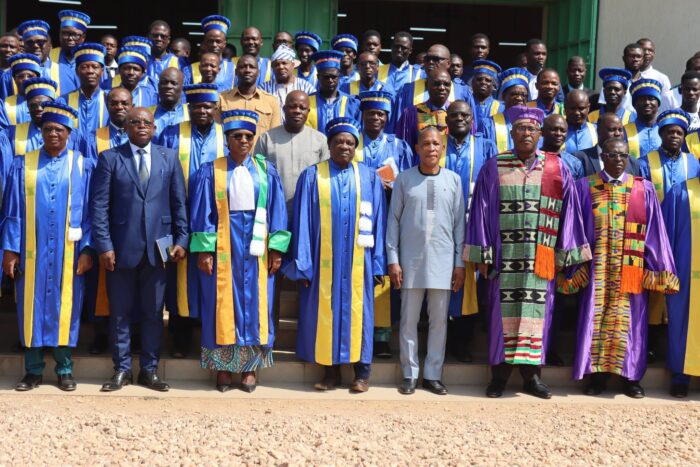 La rentrée doctorale à l’Université de Kara souligne l’importance de la gestion du temps et de l’excellence dans la recherche scientifique.