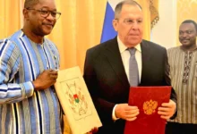 Le Burkina Faso et la Fédération de Russie signent un accord cadre pour renforcer leur coopération bilatérale à Moscou.