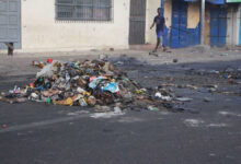 Le gouvernement durcit le ton contre l’insalubrité. Découvrez les nouvelles mesures pour les maires et la gestion des déchets.