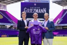 Antoine Griezmann quitte l’Atlético de Madrid et s’engage avec Orlando City en MLS jusqu’en 2028, ouvrant un nouveau chapitre de sa carrière.