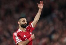 Mohamed Salah a officialisé son départ de Liverpool après neuf saisons. L’attaquant égyptien quitte les Reds en légende, sans dévoiler sa prochaine destination.