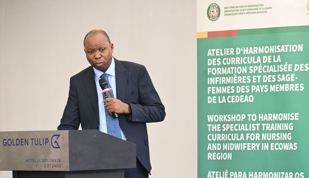 Découvrez comment l’OOAS harmonise les formations spécialisées en soins infirmiers et maïeutique au sein de la CEDEAO.