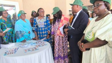 À l’occasion de la Journée internationale des droits des femmes, célébrée le 8 mars et tout au long du mois, la cellule focale Genre du ministère de la Santé, de l’Hygiène publique, de la Couverture sanitaire universelle et des Assurances a lancé une campagne de sensibilisation sur le cancer du sein et les lésions précancéreuses du col de l’utérus dans le district sanitaire d’Agoè-Nyvé.