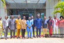 Explorez les échanges entre le Port Autonome de Lomé et l'OTR sur l'amélioration des services aux usagers et la gestion de la relation client.