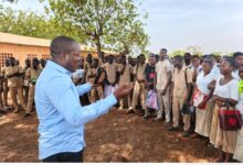 L’Université de Kara informe les lycéens des Savanes sur les opportunités de formation pour leur avenir académique.