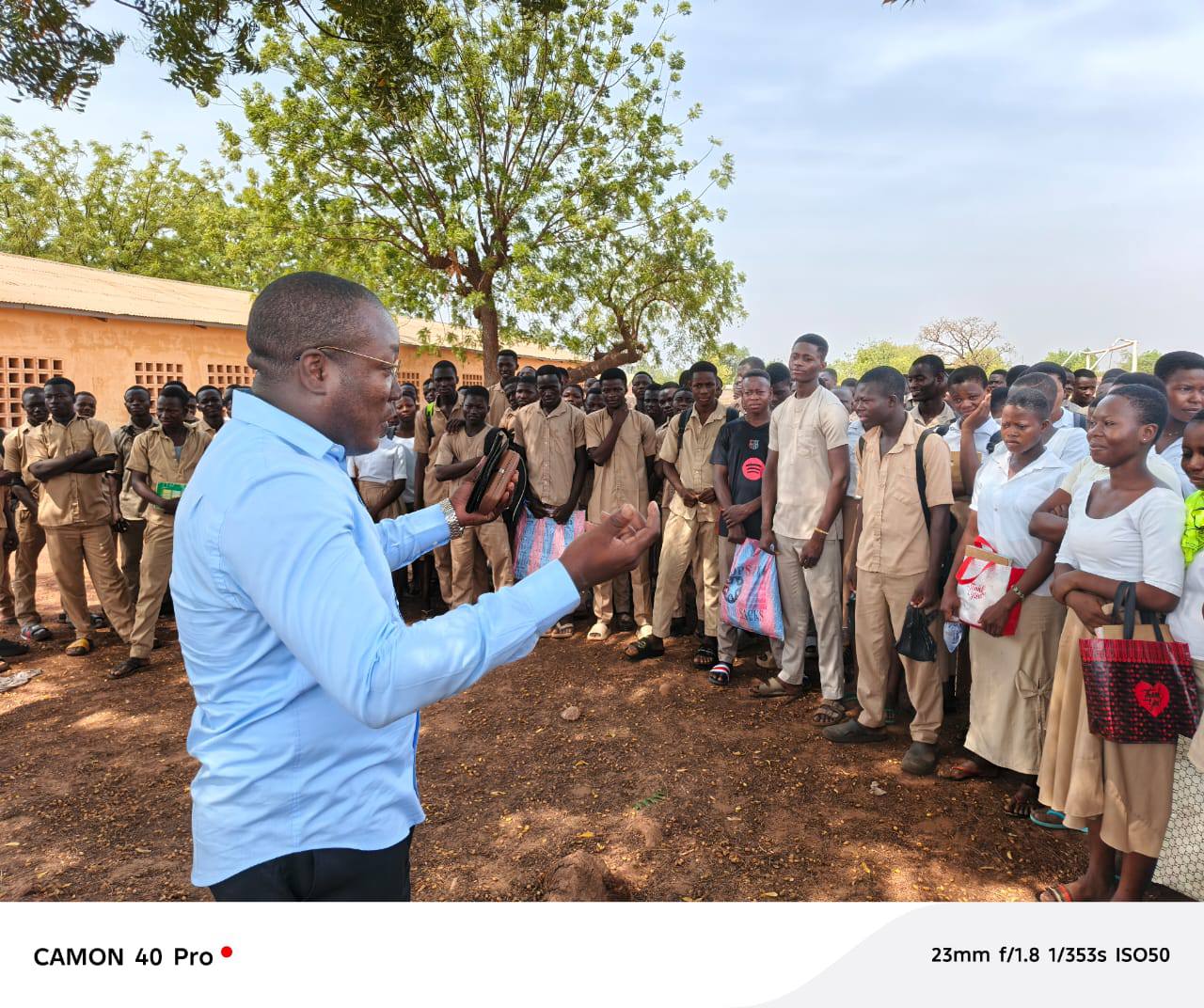L’Université de Kara informe les lycéens des Savanes sur les opportunités de formation pour leur avenir académique.