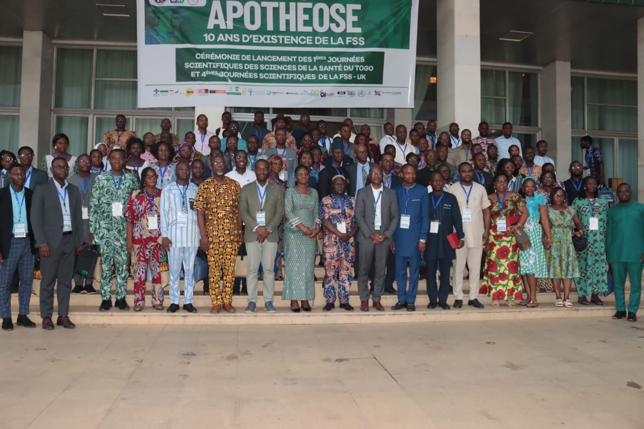 Les 1ères Journées Scientifiques des Sciences de la Santé au Togo se sont conclues avec succès, rassemblant plus de 300 participants.