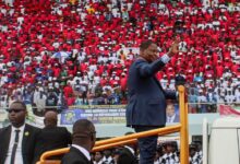 Le président centrafricain Faustin-Archange Touadéra a prêté serment, lundi 30 mars 2026, pour un troisième mandat à la tête du pays.