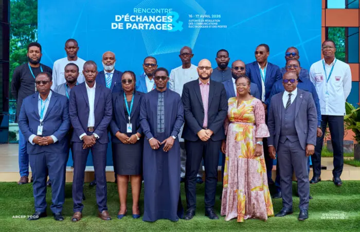 L'ARCEP du Togo et l'ARTP du Sénégal échangent des expériences pour améliorer la régulation des télécommunications.