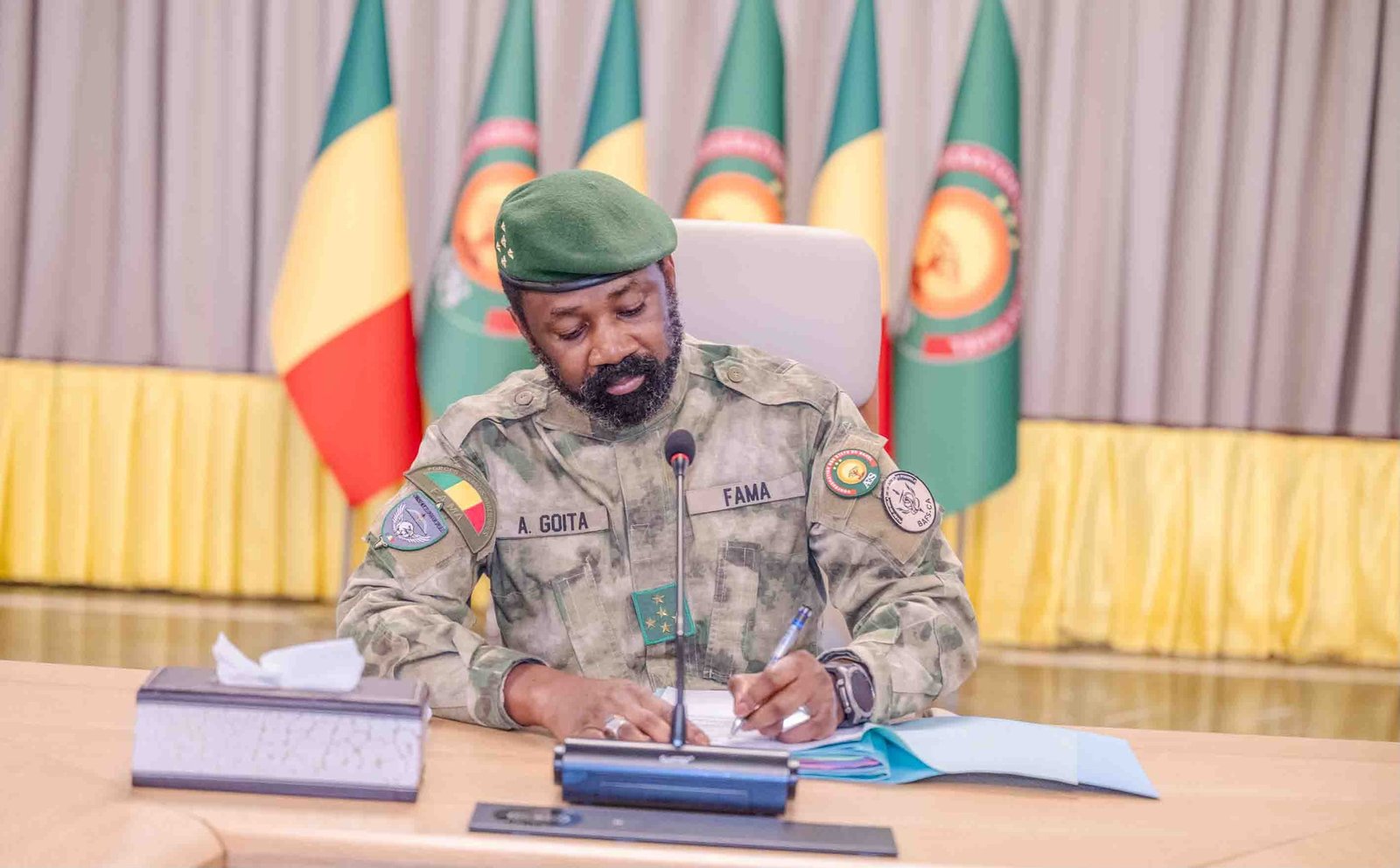 Assimi Goïta présente 16 orientations sécuritaires après les attaques du 25 avril. Découvrez les mesures prises.