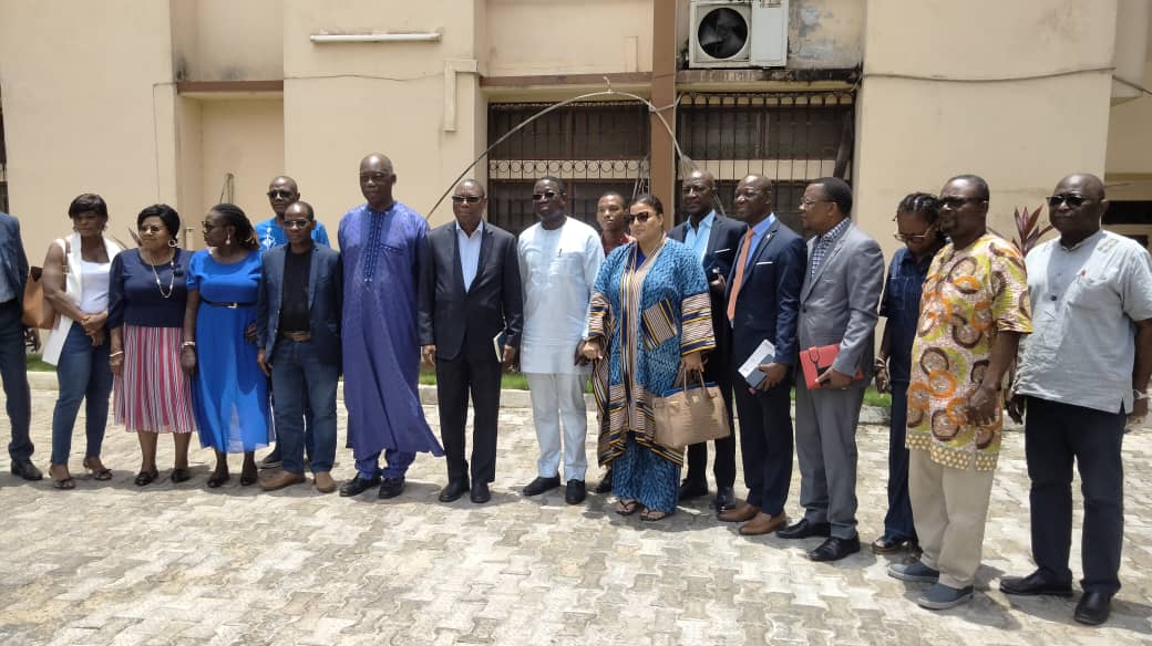   La Plateforme du secteur privé de la santé au Togo (PSPS-Togo) a officiellement lancé, ce jeudi  2 avril 2026 à Lomé, les préparatifs de la première édition des Journées du secteur privé de la santé (JSPS), une initiative visant à renforcer la contribution du privé à la mise en œuvre de l’Assurance maladie universelle (AMU).