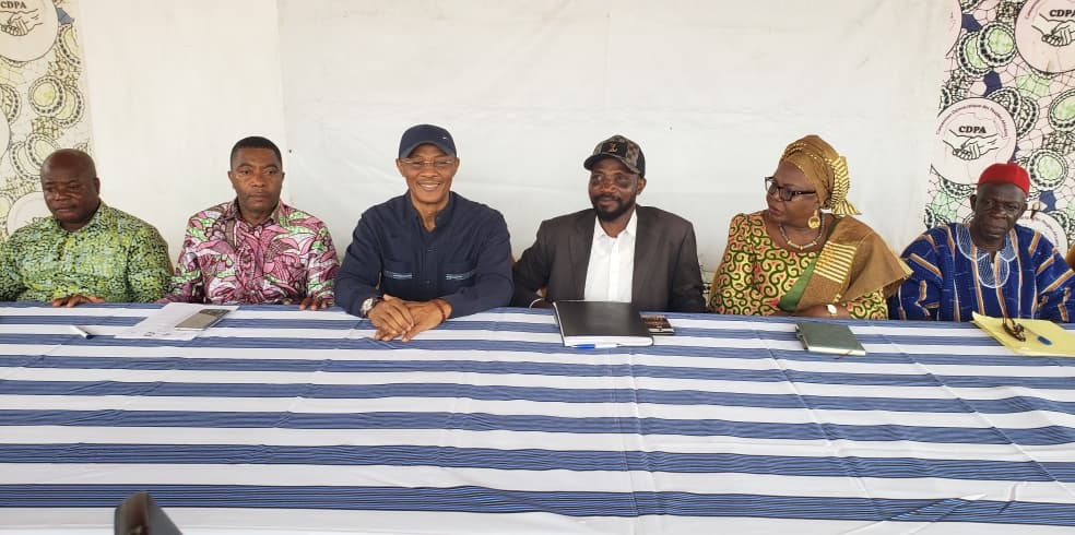L'opposition au Togo critique la conférence de l'APF, la qualifiant de vitrine démocratique trompeuse face à la crise en cours.