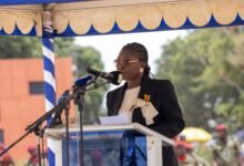 La présidente Prénam Houzou-Mouzou de l’Université de Kara est élevée au rang d’Officier de l’Ordre du Mono. Découvrez pourquoi.