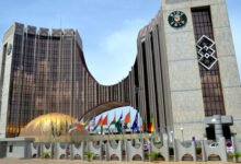 L’Université de Lomé et la CCI-Togo unissent leurs forces pour booster l’emploi des jeunes grâce à un partenariat innovant.