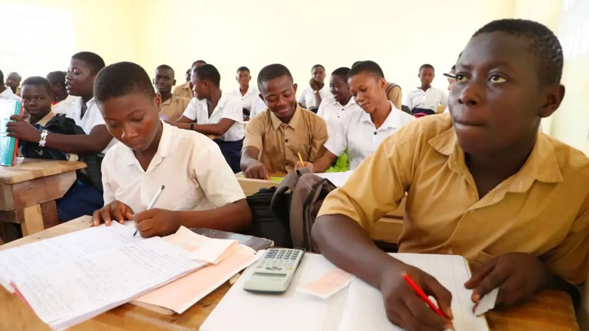 La Direction des examens et concours a rendu public le calendrier officiel des examens à grand tirage 2026 en Côte d’Ivoire, précisant les différentes phases des épreuves ainsi que les dates de proclamation des résultats pour le CEPE, le BEPC et le baccalauréat.