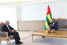 Le Président togolais et le représentant de l'Union européenne échangent sur la coopération face aux défis du Sahel.