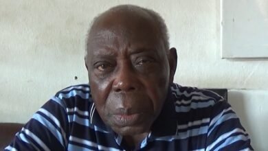 Le Togo rend hommage à Godwin Tété Adjalogo, figure politique décédée à 99 ans, avec des cérémonies prévues le 17 avril.