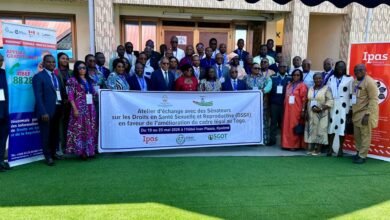 Découvrez les réflexions des sénateurs sur le DSSR au Togo et l'amélioration du cadre légal pour la santé reproductive.