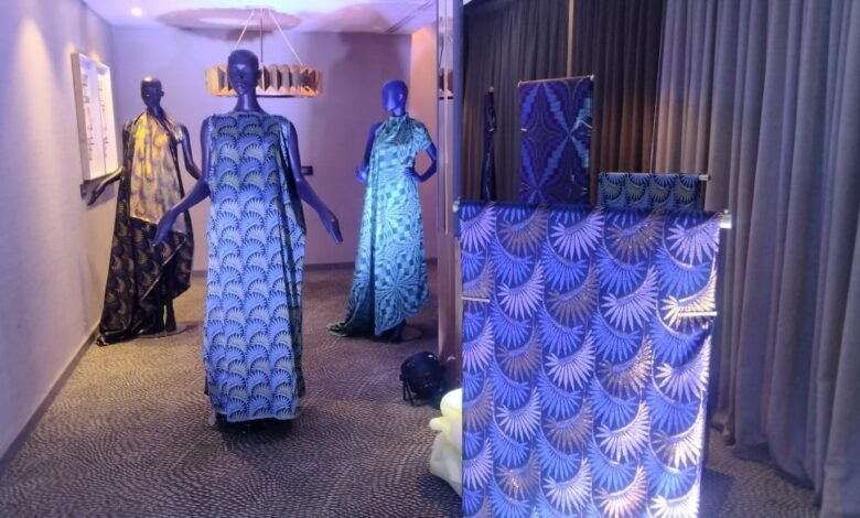Découvrez la nouvelle collection haut de gamme « Radiance » de Vlisco à Lomé, alliant élégance et raffinement africains.