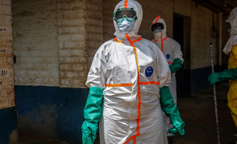 L'Africa CDC convoque les ministres africains de la Santé en urgence pour lutter contre l'épidémie d'Ebola qui se propage.