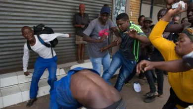 Découvrez la recrudescence des violences xénophobes en Afrique du Sud et son impact sur les migrants africains.