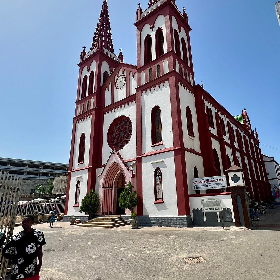 L'accès autour de la Cathédrale à Lomé sera restreint ce samedi pour la prise de possession de Monseigneur Gaglo.
